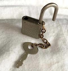 Vintage Anahtarlı Küçük Çelik Asma Kilit