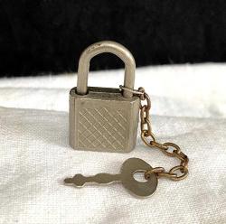 Vintage Anahtarlı Küçük Çelik Asma Kilit