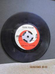 YILDIZ TEZCAN KARA KAŞLI HATİCEM / PERİŞANIM 45 DEVİR PLAK