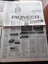 Milliyet Gazetesi - Turkish Newspaper - 22 Ocak 1991 - esas usul ve üslup yazan Altan Öymen Başmakale - muhtemel bir Irak saldırısına karşı doğu ve Güneydoğu'da askeri harekat yoğunlaştı - ABD'nin hesapları tutmadı Cheney yerde savaş aylar sürebilir dedi fotoğraf - Kara savaşı korkusu - özel trenlerle Erzurum'dan yola çıkarılan tank ve zırhlı araçlar Batman'a vardı fotoğraf - Magic Box'a dava kuyruğu - Turgut Özal intihara kalkışıyor - Sovyet uçağı kaçırıldı - ABD'nin federe Irak planı - kimyasal silah kullanılmasından korkan Süryaniler İstanbul'a göçtü - Tel Aviv'e saldırı ispanyolları korkuttu - Turgut Özal'ın önerisi kabul edilirse İstanbul 3 parça olacak - televizyonda bugün - Kara bereliler dehşeti - Barış davası 10 yıl sonra yeniden - Kenan Evren inisiyatif Saddamda - SHP ve HEP'ten Savaş heyeti - Süleyman Demirel Saddam Hüseyin Frankenstein dedi - Saddam Mezopotamya Arap Devleti başkanı olmak istiyordu - maslak'taki NATO binasında patlama - Marlboro - Kosecki'ye göre sistem