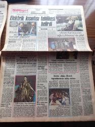 Milliyet Gazetesi - Turkish Newspaper - 27 Mart 1983 - Hoş Sadâ yazan Mehmet Barlas Başmakale - taksisini satan 3 yıl taksi alamayacak - koalisyonsuz bir iktidar - Türk temsilcilikleri Ermeni terörüne karşı uyarıldı - bir Fransız firması ülkemizi Eurovision'da temsil edecek opera adlı eseri plak yapmak istiyor - Kara paralar bir günde aklanacak - Ajda Pekkan folklorcularla saz çaldı fotoğraf - bugün 27 Mart Dünya tiyatro günü yazan Haldun Taner - sınav yazan Altan Öymen - Cumhurbaşkanı Kenan Evren ağaç dikerek topraklarımıza sahip çıkalım dedi - İsmail dümbüllü ödülü Altan Erbulak'a verilecek - Dallas dizisi - Abdülcanbaz çizen Turhan Selçuk - sarışın bomba Jane Mansfield'in kızı Mariska annesinin izinde fotoğraf - Ferhan Şensoy aşkın gözüne gözlük - haftanın sanat olayları - İzmir at yarışları programı - Ne Fenerbahçe yandı ne Beşiktaş 1 1 - Stattaki İstanbul TV'deki İstanbul yazan İslam Çupi - korkak Beşiktaş güçsüz Fenerbahçe yazan Can Bartu -  Galatasaray Bolu'da kükredi