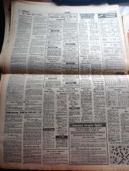 Milliyet Gazetesi - Turkish Newspaper - 27 Mart 1983 - Hoş Sadâ yazan Mehmet Barlas Başmakale - taksisini satan 3 yıl taksi alamayacak - koalisyonsuz bir iktidar - Türk temsilcilikleri Ermeni terörüne karşı uyarıldı - bir Fransız firması ülkemizi Eurovision'da temsil edecek opera adlı eseri plak yapmak istiyor - Kara paralar bir günde aklanacak - Ajda Pekkan folklorcularla saz çaldı fotoğraf - bugün 27 Mart Dünya tiyatro günü yazan Haldun Taner - sınav yazan Altan Öymen - Cumhurbaşkanı Kenan Evren ağaç dikerek topraklarımıza sahip çıkalım dedi - İsmail dümbüllü ödülü Altan Erbulak'a verilecek - Dallas dizisi - Abdülcanbaz çizen Turhan Selçuk - sarışın bomba Jane Mansfield'in kızı Mariska annesinin izinde fotoğraf - Ferhan Şensoy aşkın gözüne gözlük - haftanın sanat olayları - İzmir at yarışları programı - Ne Fenerbahçe yandı ne Beşiktaş 1 1 - Stattaki İstanbul TV'deki İstanbul yazan İslam Çupi - korkak Beşiktaş güçsüz Fenerbahçe yazan Can Bartu -  Galatasaray Bolu'da kükredi