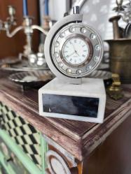 LOT.1 » Mermer Kaidesinde Masa Saati