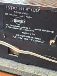 Lambalı Grundig RTV 700 Radyo