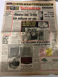 TERCÜMAN GAZETESİ - DOĞUM GÜNÜ HEDİYESİ (TURKISH NEWSPAPPER)  - 28 KASIM 1971 - SADECE DÖRT SAYFADIR -Kemal Ilıcak-Kamil Kırıkoğlu-Celal Yardımcı-Rauf Tamer-Sadettin Çulcu-Emile Zola-Ergun-Hikmet Aydemir-Necip Kapanlı-Ender Coşkun-Oeal Uluc-Aydın İrgen-Almanyadaki Türkler için endişeye yer yok-Kırıkoğlu CHPye genel sekreter oldu-Ateşli silahların savaşında alınan madalyalar iktisadi savaşta elden çıkarılıyor-Trikopisin 7 madalyası satılıyor-16 emniyet müdür ve muavini daha yer değiştirdi-İlaç fiyatlarının ucuzlatılması kararlaştırıldı-80 milyonluk ve 1160 yataklı hastanenin ilk kısmı ocakta açılıyor-Sahibi kim-Fikir bahçesi bayram şekeri-Sözün kısası Amerikan sigarası-Tercümandan mektup Almanyadakiler-Sendika futbol federasyonunu istifaya zorlayacak-Tercüman kitapçılık her 15 günde bir kitap en ünlü romancıların en büyük eserleri resimli roman halinde Nana-Birinci Türkiye ligi ringinde 7 kavga-Vefa G Saraydan puan kopardı 0 0-Adana Demirspor Sivasi boş yolladı 1 0-Konya İdman yurdu Fer