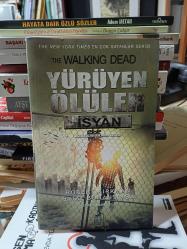 Yürüyen Ölüler İsyan