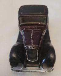 BÜYÜKÇE EBAT MODEL KLASİK ARABA. ÇOK GÜZEL. KAÇIRMAYIN DERİM.