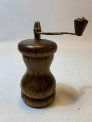 NADİR Alman ZASSENHAUS Ahşap El Kranklı Baharat Değirmeni 1960'lar