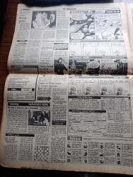 Milliyet Gazetesi - Turkish Newspaper - 3 Nisan 1983 - Bir bildiri üzerine yazan Mehmet Barlas Başmakale - Başbakan Yardımcısı Zeyyat Baykara işçiler endişe etmesin hakları korunacak dedi - milliyet müzik ve halk oyunları yarışmasına ilgi büyük fotoğraf - Sovyetler Birliği Dışişleri Bakanı Gromiko Reagan'ın önerilerini reddetti - 96 et mamülünde sağlığa aykırı maddeler bulundu - Uğur Dündar sağlığa aykırı gıda üreten işletmelerin peşinde fotoğraf - Başbakan Bülent Ulusu görevlileri vatandaşı adil davranması için ikaz ettim - yabancı dil yazan Altan Öymen - hangi yeni hangi eski yazan Haldun Taner - İngiltere ve Almanya füzelere karşı ayağa kalktı - 100. Yılda ilk Paris İstanbul seferi - Kenan Evren ressam Yaşar Çallı'nın resim sergisini gezdi - İngiliz belgelerinde Osmanlı Ermenileri yazan Bilal Şimşir - Ajda Pekkan Şan tiyatrosunda - Dallas dizisi - Kenan Evren Ankaragücü'ne haber gönderdim benim mahçup ederlerse bir şey yapamam - İtalya cumhurbaşkanı Pertini yılın taraftarı seçildi
