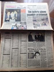 Milliyet Gazetesi - Turkish Newspaper - 9 Ocak 1983 - kent yaşamı yazan Mehmet Barlas Başmakale - konutları yarım kalan 81 bin üye kredi bekliyor - terörist Mehmet Ali Ağca Antonov'la yüzleştirildi - Diyarbakır'da çöken hicret apartmanın müteahhiti Abdülkerim Dalmış Suriye'ye kaçmak isterken yakalandı fotoğraf - mimarlar odası imar affı konusunda yanlış adımlar önlenmeli - Maliye Bakanı Adnan Beşer Kafaoğlu - MEYAK'tan alacaklıları 2. Boğaz köprüsü'ne ortak etmeyi düşünüyoruz - Kenan Evren serbest bölge çalışmalarının derhal başlamasını istedi - anayasa komisyonu Başkanı Orhan Aldıkaçtı'nın kızı Lale evlendi Fotoğrafı - Milli piyango Bu yıl 18 milyar ikramiye dağıtacak - Beyaz baston körler haftası başladı - İstanbul Belediye Başkanı Abdullah Tırtıl üç ay içinde 34 üstgeçit yapılacak - partilere devlet yardımı yapılmayacak - İstanbul'un gizli tarihi yazan Salah Birsel Yazı Dizisi - Frank Sinatra'nın konseri 55 dakika - Mine filmi başrolde Türkan Şoray Cihan Ünal ve Hümeyra sinemalarda