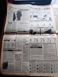 Milliyet Gazetesi - Turkish Newspaper - 9 Ocak 1983 - kent yaşamı yazan Mehmet Barlas Başmakale - konutları yarım kalan 81 bin üye kredi bekliyor - terörist Mehmet Ali Ağca Antonov'la yüzleştirildi - Diyarbakır'da çöken hicret apartmanın müteahhiti Abdülkerim Dalmış Suriye'ye kaçmak isterken yakalandı fotoğraf - mimarlar odası imar affı konusunda yanlış adımlar önlenmeli - Maliye Bakanı Adnan Beşer Kafaoğlu - MEYAK'tan alacaklıları 2. Boğaz köprüsü'ne ortak etmeyi düşünüyoruz - Kenan Evren serbest bölge çalışmalarının derhal başlamasını istedi - anayasa komisyonu Başkanı Orhan Aldıkaçtı'nın kızı Lale evlendi Fotoğrafı - Milli piyango Bu yıl 18 milyar ikramiye dağıtacak - Beyaz baston körler haftası başladı - İstanbul Belediye Başkanı Abdullah Tırtıl üç ay içinde 34 üstgeçit yapılacak - partilere devlet yardımı yapılmayacak - İstanbul'un gizli tarihi yazan Salah Birsel Yazı Dizisi - Frank Sinatra'nın konseri 55 dakika - Mine filmi başrolde Türkan Şoray Cihan Ünal ve Hümeyra sinemalarda