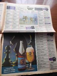 Milliyet Gazetesi - Turkish Newspaper - 7 Ekim 1984 - hodri meydan yazan Mehmet Barlas Başmakale - Kenan Evren Doğu gezisinde milletçe bilmemiz gereken gerçeği açıkladı - Türkiye'nin başında iki büyük bela dıştan beslenen teröristçi ayrılıkçı sol ve Atatürk devrimlerini tasfiye etmek isteyen yobaz sağ - Banker Kastelli yine sahnede Fotoğrafı - Turgut Özal açıkladı kış saati kasımda - Vitali Hakko ile tatil sohbeti - İşçiye işsizlik parası - YÖK Başkanı İhsan Doğramacı harç paralarını az buldu - rahat yazan Altan Öymen - fanatizm at oynatıyor yazan Haldun Taner - İstanbul'un kurtuluşu kutlandı - Mısır devlet başkanı Hüsnü mübarek Enver Sedat'ın mezar başında yapılan törene katıldı - 150'likler kimdiler ne yaptılar ne oldular yazan İlhami Soysal Yazı Dizisi - Abdülcanbaz çizen Turhan Selçuk - Suna Korat annesinin ölümünden sonra ilk konserini İzmir'de verdi Fotoğrafı - Uğur dershanesi - at yarışları - İTÜ Beşiktaş'ı son anda devirdi 104 100 fotoğraf - Fenerbahçe gece baskınında temiz