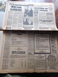 Milliyet Gazetesi - Turkish Newspaper - 20 Ocak 1985 - halkın düşüncesi yazan Mehmet Barlas Başmakale - milliyet yılın olayını halka sordu rüşvet - devlet eski Bakanı İsmail Özdağlar'la ilgili rüşvet olayı milliyet barometrenin bu haftaki konusu oldu - Bülent ve Rahşan Ecevit ile hamburg'da tatil sohbeti Fotoğrafı - Kipriyanu uyuşmaz tutumunu sürdürdü ve  zirve çöktü - Turgut Özal yengesi Zeynep Özaloğlu'nun başucunda fotoğraf - zina tartışması suç sayılsın mı sayılmasın mı - liberal yazan Altan Öymen - devekuşuna mektuplar yazan Haldun Taner - mesir macunu dünyaya tanıtılacak - yeni ilaç buluşunda ABD'nin payı %23 - Moliére'nin Tartuffe'ü sinemada - diplomatlarımızın emeklilik yaşamı Zeki Kuneralp yazan Sadun Tanju - İzmir at yarışları - Birinci Ligin ikinci yarısı açılıyor - Alfa Romeo'yu 14 yaşındaki Serkan Uludağ kazandı fotoğraf - spor açık oturum yöneten Kaya Çilingiroğlu - Galatasaray basketbol Ligi'nde Fenerbahçe'den rövanşı aldı fotoğraf - Bakırköy Oras istanbulspor'u yendi