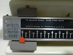 BEBEK TERAZİSİ DETECTO