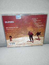 CD Duman seni kendime sakladım albümü. Orijinal 2005 baskı. Dinlemeyi etkilemeyen çizikler var, sorunsuz çalışıyor. kartonet temiz