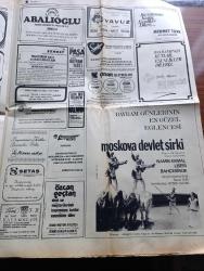Yeni Asır Gazetesi - Turkish Newspaper - 15 Eylül 1977 - turistler Ege'yi St.Tropez'e çevirdi üstsüz güneşlenenler ortalıkta sevişenler fotoğraf - Halk Bankası 7.5 milyon dolandırıldı - bir şebeke şifreleri ele geçirdi ve ölmüş bir adamın kimliği ile çeşitli şubelerden para çekti - Bülent Ecevit dik dar eşiminde bile böyle bir iktidar yerinde kalamaz dedi - Necmettin Erbakan sanayide İstiklal savaşı başladı - Alparslan Türkeş düşmanlara karşı bütünleşelim - Süleyman Demirel zorlukları yenmek zorundayız - bayram günleri elektrik kısıntısı olmayacak - Avrupa kupası'nda sonuçlar - Aston Villa 4 Fenerbahçe 0 - Trabzonspor 1 Kopenhagen 0 - Belediye Başkanı İhsan Alyanak çay mahallesi'ni öfkelendirdi - Fatma Girik'e SSCB pavyonunda hediye yağdı - Bayram tebrik mesajları - Emel Sayın tam sayfa fotoğraf fuar lunapark gazinosunda - Emel Sayın Barış Manço Erol Evgin Nazan Şoray Nurhan Damcıoğlu Beyaz Kelebekler Fuar göl gazinosunda - Müzeyyen Senar Huysuz Virjin - Sezen Aksu - Gönül Yazar
