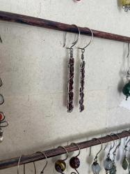 El İşçiliği Gümüş Garnet Taşlı Tel  Küpe