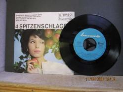 VIER SPITZENSCHLAGER DIE STIEFEL SIND ZUM WANDERN / HUNDERT MANN UND EIN BEFEHL 45 DEVİR PLAK