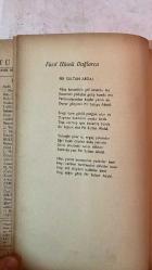 TÜRK DİLİ, AYLIK DİL VE YAZIN DERGİSİ - EYLÜL 1972  SAYI: 252  AGÂH SIRRI LEVEND: ANADİLİ SEVGİSİ - HASAN EREN: ESKİ DİLDEN YENİ DİLE - ORHAN ŞAİK GÖKYAY: KÖRÜN BELLEDİĞİ DEĞNEK: NEDEN, NEDENİYLE, NEDEN OLMAK! - FAZIL HÜSNÜ DAĞLARCA: PİR SULTAN ABDAL - SABAHATTİN KUDRET AKSAL: DUMAN - CEYHUN ATUF KANSU: SİVASLI’NIN TÜRKÜSÜ - HALİDE NUSRET ZORLUTUNA: O KUŞ - TURGAY GÖNENÇ: DÖRTLÜK - MEHMET SALİHOĞLU: YAŞAMAK GÜZEL DEMEKTİR - ABDÜLKADİR BULUT: YAŞAMA İSTEMİ - OSMAN TÜRKAY: PROMETHEUS AĞIDI - BİLGE KARASU: KONUŞMA - MAHMUT ALPTEKİN: SAİT FAİK’İN ÖYKÜLERİ ÜZERİNE - MEHMET SEYDA: GÖREVLİ - RIZA ZELYUT: SAMANYOLUNDA İZLER VAR - H. VASFİ UÇKAN: HASTAYMIŞ BABAM - BATI KAYNAKLI SÖZCÜKLERE KARŞILIKLAR XXIV - İKİ ÇALIŞMA ARKADAŞIMIZI YİTİRDİK - EMİN ÖZDEMİR: DIŞI KALAYLI İÇİ ALAYLI - BAHA DÜRDER: İSTANBUL ÖZEL TİYATROLARI - A. DİLAÇAR: 