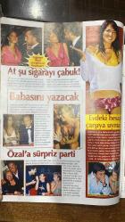 DOLCE DERGİSİ - MONDRAGON İLE HOOIJDONK'UN SÜPER POSTERİ -  YIL: 5 SAYI: 225 — 20 EYLÜL 2003 CUMARTESİ  TUĞÇE KAZAZ - ÖZCAN DENİZ - CEM YILMAZ - ARZU PAVLOVA - EBRU DESTAN - MEHMET GÜNSUR - SİNEM KOBAL - KENAN DOĞULU - HÜLYA AVŞAR - GÜLBEN ERGEN - HAYRULLAH KÖROĞLU - DENİZ SEKİ - OKAN BAYÜLGEN - CANSU DERE - GÖNÜL YAZAR - KAYA ÇİLİNGİROĞLU - ADNAN ŞEN - MEHMET KUTMAN - ÖYKÜ ERDEM - EMRE ÇAPA - SELHAN ALOĞLU - MUSTAFA SANDAL - MELİSA MIZRAKLI - EMRE KÜTÜK - ERDAL ACAR - AYŞE HATUN ÖNAL - EMEL YILDIRIM - İBRAHİM ÇAPAN - SERGEN YALÇIN - ASLI SAN - DİDEM EROL - DİDEM ÖNER - UĞUR KOZANOĞLU - MURAT CEVAHİR - AYLİN ARASİL - SEMİRAMİS PEKKAN - GULU LALVANI - YAĞMUR ÜNAL - TÜRKAN ŞORAY - BANG YAMAN - SELİN DENİZLİ - MUSTAFA DENİZLİ - ÇİĞDEM KAYALI - SEMRA ÖZAL - ARTO - KUŞUM AYDIN - FATİH ÜREK - YILMAZ MORGÜL - MEHMET ALİ ERBİL - İPEK TUZCUOĞLU - ŞEBNEM ÖZİNAL - DEMET AKALIN - VAROL KAYNAR  TUĞÇE KAZAZ NİYE ÇILDIRDI - ÖZCAN DENİZ ŞOK OLACAK  - TUĞÇE KAZAZ  24 SAYFA