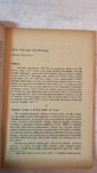 TÜRK DİLİ, AYLIK DİL VE YAZIN DERGİSİ - NİSAN 1971 SAYI: 235 YAKUP KADRİ KARAOSMANOĞLU: EDEBİYAT BUHRANINA DAİR - AGÂH SIRRI LEVEND: SÖZLÜK - HİKMET DİZDAROĞLU: İŞTE ONLARIN - TAHSİN SARAÇ: GECENİN KARNI / OZAN ATA PİR SULTAN'A / YARINSIZLIK / YETİNGENLİK, KORKU VE ACI ÜSTÜNE / BİR YAŞAMA SEVİNCİ UÇ VERİRKEN - SALÂH BİRSEL: KEÇİ ÇOBANI, KUZU ÇOBANI - FAZIL HÜSNÜ DAĞLARCA: ÖLÜK - NECATİ CUMALI: IĞNE - SUAT TAŞER: ŞİMDİLER - MEHMET SALİHOĞLU: BİRLİKTE - METİN ELOĞLU: DOĞA ÇEMKİRMESİ - NAHİT ULVİ AKGÜN: KORKU - ELİF SORGUN: TEK RENK TEK DURUŞTUR ELİMDEKİ - KEVSER ACARLAR: ÇAKMA DURUMUNDA SÖZCÜKLERİN TÜMCEDE TÜRLÜ KULLANILIŞLARI - MUZAFFER BUYRUKÇU: SALAH BİRSEL ÜSTÜNE - ADNAN BINYAZAR: EDEBİYATIN İŞLEVİ VE FÜRUZAN - FAKİR BAYKURT: YILAN ELİNDE - EMİN ÖZDEMİR: SÖZCÜKLERİN DOLAŞIMI - BAHA DÜRDER: 1970'TE TİYATRO - GÜNEY ÇETİN: YENİ YAYINLAR - S.S.: ELEŞTİRİ ÜSTÜNE BİR SORUŞTURMA - AHMET KÖKLÜGİLLER: HASAN-ALİ YÜCEL VE DİL DEVRİMİ - ORHAN AKTÜREL: SAYIN FELEK BU YÜRÜYOR - DR. RÜ --  68 SAYFA