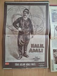 HAYAT MECMUASI 1959, Sayı:1-17 ( 17 Sayı )  / Sayı:18-35 (18 Sayı) / 36-52 ( 16 Sayı )  - (Orta Sayfa  Posterleri:  İSTANBUL'A GİRİŞ, MONA LİSA, HAYDARPAŞA GARI, ATATÜRK, FENERBAHÇE,  GALATASARAY, BAŞVEKİL ADNAN MENDERES,  FİGEN ÖZGÜR, HALİL ADALI, ESKİ KAĞITHANE, MODA KOYU ....)