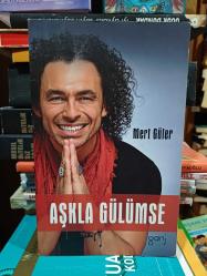 Aşkla Gülümse İthaflı - İmzalı