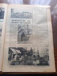 Vatan İstanbul 4 Özel Gazetesi - Turkish Newspaper - 18 Haziran 1952 - fakir Üsküdar'ın saltanatı - Üsküdar iskele meydanı'ndan bir fotoğraf - kumkapı'da dertli bir yerdir fotoğraf - beyazıt'ta parkın duvarı üzerinde dinlenenler fotoğraf - Kartal Pendik Maltepe ve Bostancıların istedikleri - İstanbul sokaklarında yere tüküren mendilsiz bir genç fotoğraf - plaj istemeyen bir kaza Silivri - suyu olmayan kaplıca şehri Yalova - Kadıköy iskele meydanı'ndan bir görünüş - Kuruçeşme ihmale uğrayan bir yerdir - yeni yapılan Levent Mahallesi'ndeki köşkler fotoğraf - Sultanhamamı'nda yalnız kumaş satılmaz fotoğraf - İstanbul çeşme ve sebilleri yazan Reşat Beyatlı - Gecekondu davası mühim bir davadır - Mecidiyeköy'de yapılmış olan gecekondular fotoğraf - nüfusu gündüz artan Eminönü - İstiklal caddesi'nden bir görünüş - İstanbul'un derdi bol olan semtleri - Şile turist şehri olmak için çabalıyor - Çatalca'nın iktisadi vaziyeti bozuluyor - kazlıçeşme'deki villaya benzeyen gecekondular fotoğraf