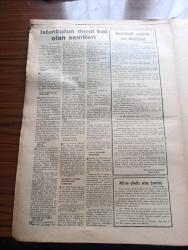 Vatan İstanbul 4 Özel Gazetesi - Turkish Newspaper - 18 Haziran 1952 - fakir Üsküdar'ın saltanatı - Üsküdar iskele meydanı'ndan bir fotoğraf - kumkapı'da dertli bir yerdir fotoğraf - beyazıt'ta parkın duvarı üzerinde dinlenenler fotoğraf - Kartal Pendik Maltepe ve Bostancıların istedikleri - İstanbul sokaklarında yere tüküren mendilsiz bir genç fotoğraf - plaj istemeyen bir kaza Silivri - suyu olmayan kaplıca şehri Yalova - Kadıköy iskele meydanı'ndan bir görünüş - Kuruçeşme ihmale uğrayan bir yerdir - yeni yapılan Levent Mahallesi'ndeki köşkler fotoğraf - Sultanhamamı'nda yalnız kumaş satılmaz fotoğraf - İstanbul çeşme ve sebilleri yazan Reşat Beyatlı - Gecekondu davası mühim bir davadır - Mecidiyeköy'de yapılmış olan gecekondular fotoğraf - nüfusu gündüz artan Eminönü - İstiklal caddesi'nden bir görünüş - İstanbul'un derdi bol olan semtleri - Şile turist şehri olmak için çabalıyor - Çatalca'nın iktisadi vaziyeti bozuluyor - kazlıçeşme'deki villaya benzeyen gecekondular fotoğraf