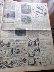 Vatan Pazar Gazetesi - Turkish Newspaper - 22 Ağustos 1954 - karpuzcu Bilal Fahrunnisa hanıma aşk mektubu yolladı yazan Adnan Veli - haftalık Hoş Memo Kel Agucuklar karikatür - sinema dünyasından haberler - Kral Richard ve ehl-i salipler adlı filmin Savaş sahnelerini rejisör David Butler helikopteri binmek suretiyle havadan kontrol etmektedir - sinema tarihinde pek az yıldız Grace Kelly kadar çabuk şöhrete ulaşmıştır - birleşen ruhlar filmi tamamlandı başrollerde Bülent Oran ile Muhterem Nur fotoğraf - Kaptan Edi Büdü karikatür - Ev Kadın Moda - az parça ile çok kılık nasıl temin edilebilir - Christian Dior'un bir modeli - güdümlü edebiyat yazan Oktay Akbal - hikaye habersiz yazan Özcan Ergüder - motorlu tren şiiri yazan Cenap Ş. Gedikoğlu - küçük sahnenin yeni mevsime Shakespeare'in Hamlet'i ile gireceği rejisör Muhsin Ertuğrul tarafından aktörlere bildirilmiştir - Beşinci milletlerarası sanat tenkitçileri kongresi - dünyanın en lüks evi inşa edildi fotoğraf - Napolyon'un imzaları