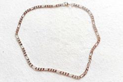 Figaro model Bay-Bayan Pirinç kolye. 47cm boyunda. 5mm genişliğinde. Gümüş renginde ve rodajlıdır, Kararmaz.