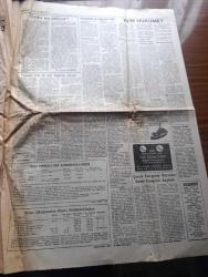 Dünya Gazetesi - Turkish Newspaper - 14 Mayıs 1972 - Suat Hayri Ürgüplü hükümeti açıkladı - kabine 9 Adalet Partili 5 CHP'li 2 MGP'li 3 DP'li 5 bağımsız üyeden Kurulu - İskender Cenap Ege Gençlik ve Spor Bakanı oldu - sınıfta kalma usulünün kaldırılması düşünülüyor - başbakan adayı Suat Hayri Ürgüplü Süleyman Demirel ile yaptığı görüşmeden sonra görülüyor fotoğraf - sabıkalılar toplatıldı - Ordu ne istiyor yazan M. Emin Aytekin - 47 il başkanının genel başkan adayı Bülent Ecevit - uzay otobüsleri için NASA'ya teklif yapıldı - kadınlarda FBI ajansı olabilecek - İstanbul Ankara radyo programı - sinema üzerine bir araştırma komedinin altın çağı yazan James Agee - Saygon'daki polonyalılar kapı dışarı ediliyor - Fenerbahçe'de futbol oynamam diyen Ostojic ani olarak belgrad'a gitti - Amigo Orhan Beşiktaş için canımı veririm fotoğraf - Eşref Aydın Fenerbahçe'de Genel sekreterlik görevinden istifa etti fotoğraf - Galatasaray Şeref turuna hazırlanıyor -Giresunspor Vefa önünde galibiyeti kaçırdı