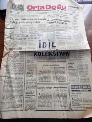 Ortadoğu Gazetesi - Turkish Newspaper - 28 Şubat 1975 - Türkeş'in hizmeti yazan Erol Güngör Başmakale - Türk solunun piyonları yazan Ahmet Güner - Alparslan Türkeş MHP millet için hayırlı olduğu yolda yürüyecektir dedi - ülkü ocakları milletimiz bölünmez bir bütündür - Celal Bayar'ın bugün açıklama yapması bekleniyor - bütçe 136 red oyuna karşı 230 oyla kabul edildi - Abdi İpekçi'nin tayin kararnamesini iptal eden tasarının görüşülmesi salı gününe kaldı - CHP gençlik kolları genel başkanın ifadesi alındı - TöB DER Sivas şubesinde de yasak kitap ele geçirildi - İstanbul Üniversitesi rektörü Haluk Alp düşmanlıkları ve kini bir tarafa bırakmalıyız - Suudi Arabistan temsilcisi Cemil Barudi Osmanlı vatandaşı olarak dünyaya geldim dedi - Turhan Feyzioğlu TÖB DER öğretmeni Marks'ın tanımı ile benimsiyor - Cumhurbaşkanı Fahri Korutürk liderleri toplantıya çağırdı - Milli Eğitim meseleleri yazan Mustafa Cezmi - Maoizmden Leninizme yazan Vecihi Ünal - Ecevit iktidarı ekonomiyi sarstı - İdil Koleksiyon