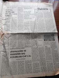 Ortadoğu Gazetesi - Turkish Newspaper - 28 Şubat 1975 - Türkeş'in hizmeti yazan Erol Güngör Başmakale - Türk solunun piyonları yazan Ahmet Güner - Alparslan Türkeş MHP millet için hayırlı olduğu yolda yürüyecektir dedi - ülkü ocakları milletimiz bölünmez bir bütündür - Celal Bayar'ın bugün açıklama yapması bekleniyor - bütçe 136 red oyuna karşı 230 oyla kabul edildi - Abdi İpekçi'nin tayin kararnamesini iptal eden tasarının görüşülmesi salı gününe kaldı - CHP gençlik kolları genel başkanın ifadesi alındı - TöB DER Sivas şubesinde de yasak kitap ele geçirildi - İstanbul Üniversitesi rektörü Haluk Alp düşmanlıkları ve kini bir tarafa bırakmalıyız - Suudi Arabistan temsilcisi Cemil Barudi Osmanlı vatandaşı olarak dünyaya geldim dedi - Turhan Feyzioğlu TÖB DER öğretmeni Marks'ın tanımı ile benimsiyor - Cumhurbaşkanı Fahri Korutürk liderleri toplantıya çağırdı - Milli Eğitim meseleleri yazan Mustafa Cezmi - Maoizmden Leninizme yazan Vecihi Ünal - Ecevit iktidarı ekonomiyi sarstı