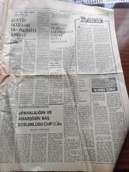Ortadoğu Gazetesi - Turkish Newspaper - 28 Şubat 1975 - Türkeş'in hizmeti yazan Erol Güngör Başmakale - Türk solunun piyonları yazan Ahmet Güner - Alparslan Türkeş MHP millet için hayırlı olduğu yolda yürüyecektir dedi - ülkü ocakları milletimiz bölünmez bir bütündür - Celal Bayar'ın bugün açıklama yapması bekleniyor - bütçe 136 red oyuna karşı 230 oyla kabul edildi - Abdi İpekçi'nin tayin kararnamesini iptal eden tasarının görüşülmesi salı gününe kaldı - CHP gençlik kolları genel başkanın ifadesi alındı - TöB DER Sivas şubesinde de yasak kitap ele geçirildi - İstanbul Üniversitesi rektörü Haluk Alp düşmanlıkları ve kini bir tarafa bırakmalıyız - Suudi Arabistan temsilcisi Cemil Barudi Osmanlı vatandaşı olarak dünyaya geldim dedi - Turhan Feyzioğlu TÖB DER öğretmeni Marks'ın tanımı ile benimsiyor - Cumhurbaşkanı Fahri Korutürk liderleri toplantıya çağırdı - Milli Eğitim meseleleri yazan Mustafa Cezmi - Maoizmden Leninizme yazan Vecihi Ünal - Ecevit iktidarı ekonomiyi sarstı