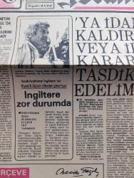 İstanbul Gazetesi - Turkish Newspaper - 25 Nisan 1980 - Kaçak yazan Necip Fazıl Kısakürek - Sıkıyönetim  İstanbul'da 1 Mayıs gösterilerini yasakladı - İran ordusu Kürtlerle savaşıyor - Tahran zorla Moskova'nın yanına itiliyor - idamı kaldıralım veya idam kararlarını tasdik ederim - Anthony Thomas yaptığı filmle ingiltere'yi İslam dünyası karşısında zor duruma sokağın televizyon yapımcısı fotoğraf - kızıllar iç savaş provası yapıyor - komutanlar 4 ay önce partileri ikaz etmişti - Genelkurmay Başkanı  Kenan Evren'in mektubu - Diyarbakır'da dün biri polis 4 kişi öldürüldü - solcuların vurduğu öğretmen öldü - binbir yüzlü Prens Charles fotoğraf - Süleyman Demirel özel sektörü her yönüyle destekliyor fotoğraf - Sakıp Sabancı tekstil sanayisinde Türkiye'nin 1 numaralı ismi - Vehbi Koç montaj sanayinde tek adam her dala atlıyor - Korkunun gölgesinde polisiye roman - körler de özürlüler de futbol oynar - Trabzonspor Beşiktaş maç öncesi Ahmet Suat Özyazıcı iddialı - TV programı