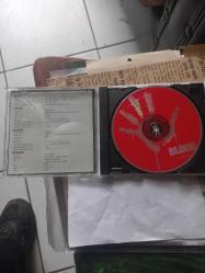 GT Interactive tarafından yayınlanan Blood adlı klasik birinci şahıs nişancı (FPS) oyunu 1997  koleksiyonluk