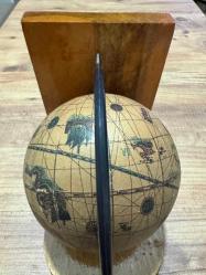 Antika Görünümlü Dekoratif Ahşap Standlı Dünya Küresi