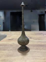 Antika El  İşlemeli Pirinç Büyük Boy Gülabdan (Kolonyalık) Boy 30 cm