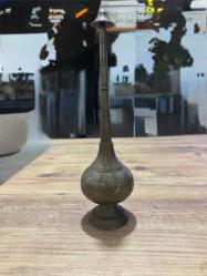 Antika El  İşlemeli Pirinç Büyük Boy Gülabdan (Kolonyalık) Boy 30 cm