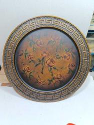 T15---SENTETİK MALZEME BAKIR RENGİ ÇİÇEK DESENLİ TABAK