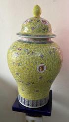 19 YÜZYIL KIRMIZI DAMGALI ÇİN VAZOSU