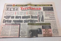 Tercüman Gazetesi 12 Mayıs 1975 - ErbakanCHP Ağlama Duvarı Önünde Dövünüyor - GZ15395