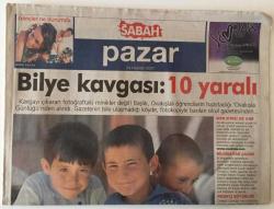 Sabah Gazetesi Pazar Eki 24 Haziran 2001 - Yaz Popçusu İzel Bebek Albümüyle Geri Döndü , Bilye Kavgası 10 Yaralı GZ20823