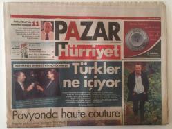 Hürriyet Gazetesi Pazar Eki 28 Aralık 2003 -Latif Doğan Küstüm Dedi Şöhret Geldi , Kibariyeden 3 Yıl Sonra Yeni Albüm GZ28337