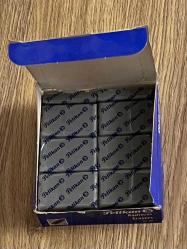 Pelikan Plastik Siyah Silgi Dolu Kutu AOB4756