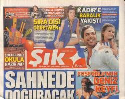 Sözcü Gazetesi Şık Eki 2 Eylül 2016 - Şebnem Ferah Sahnede Kadın Cinayetlerini Protesto Etti - Yeşim Salkım Kızıyla Aynı Filmde GZ95341