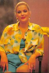 Nurseli İdiz Kartpostal KRT14357