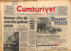 Cumhuriyet Gazetesi 12 Nisan 1968 - Kansas Cityde Zenciler Polisle Çatıştı GZ88408