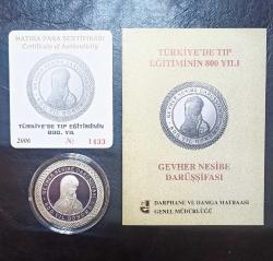 2006 GEVHER NESİBE DARÜŞŞİFASİ TÜRKİYE'DE TIP EĞİTİMİNİN 800.YILI DARPHANE HATIRA GÜMÜŞ PARASI / SERTİFİKALI VE BİYOGRAFİ KİTAPÇIĞI İLE BİRLİKTE
